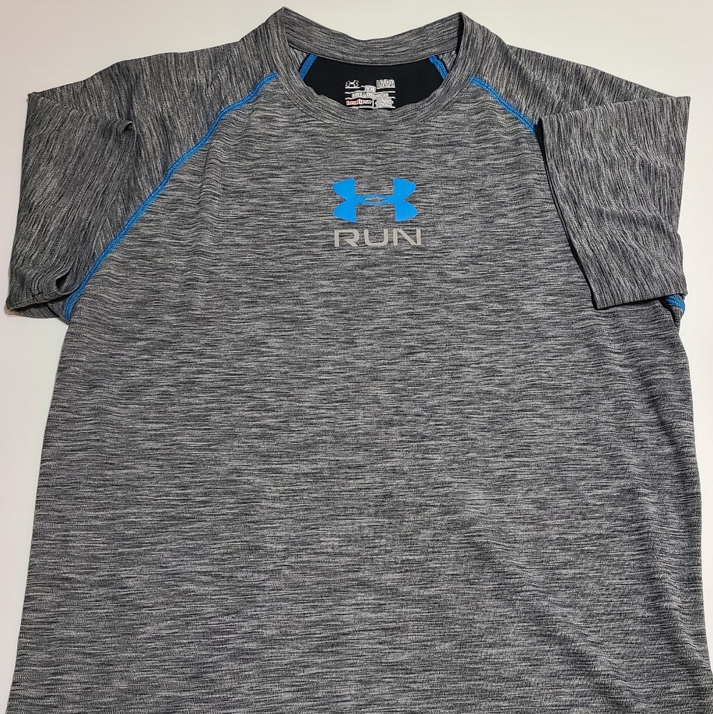 Under Armour Fitted Work Out Shirt
